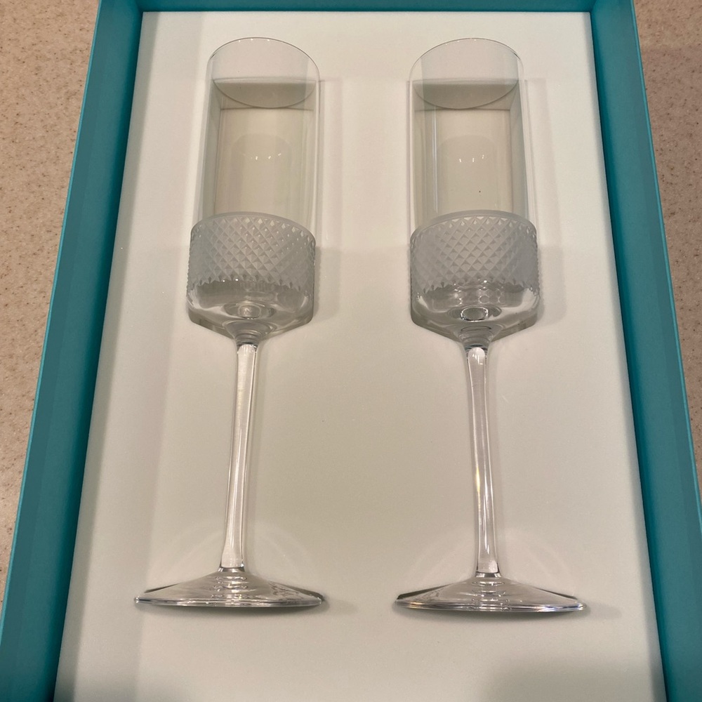 Tiffany Diamond Point Crystal Champagne Flutes - NIB